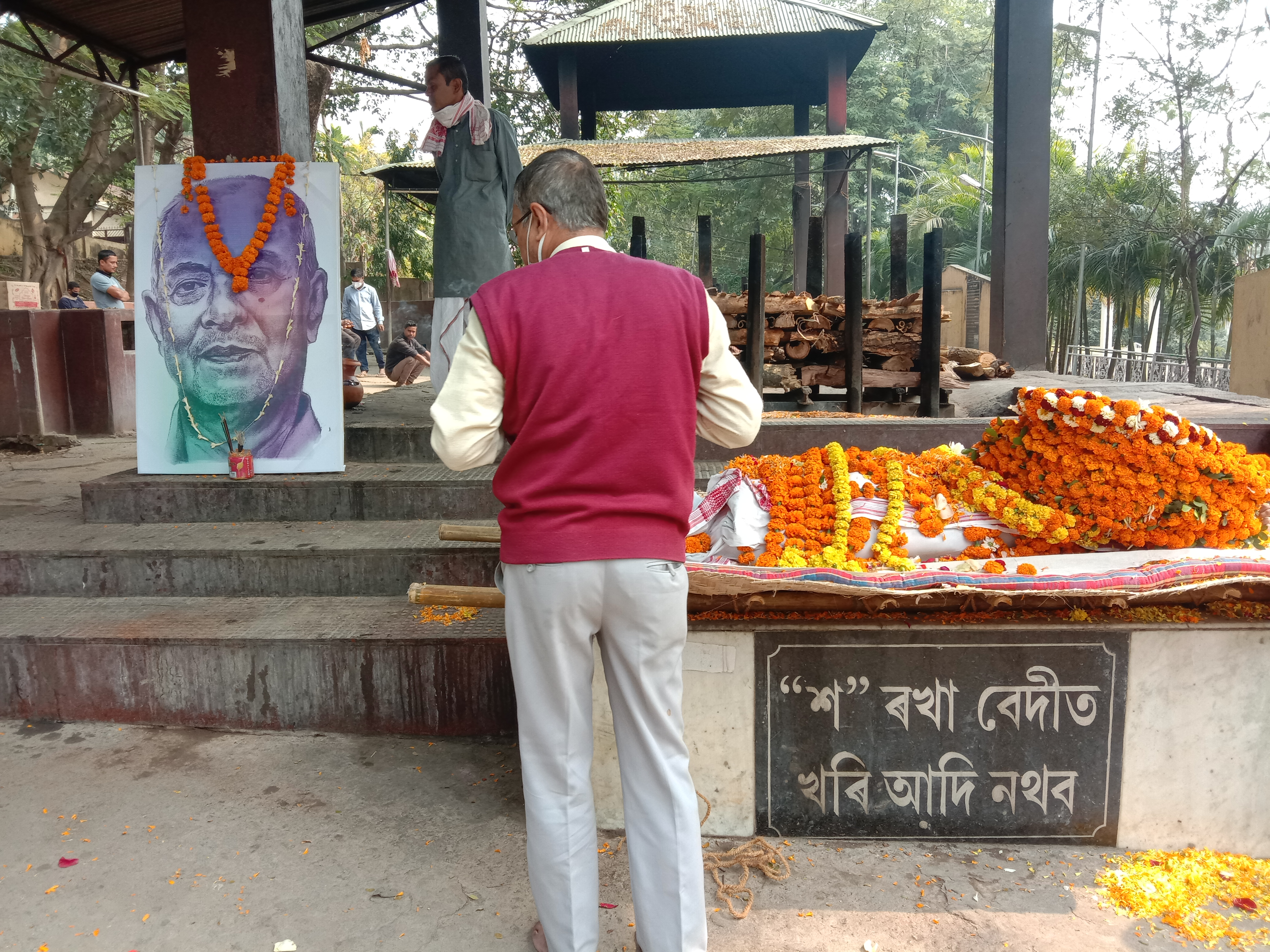 prominent singer apurba bezbaruah passes-away