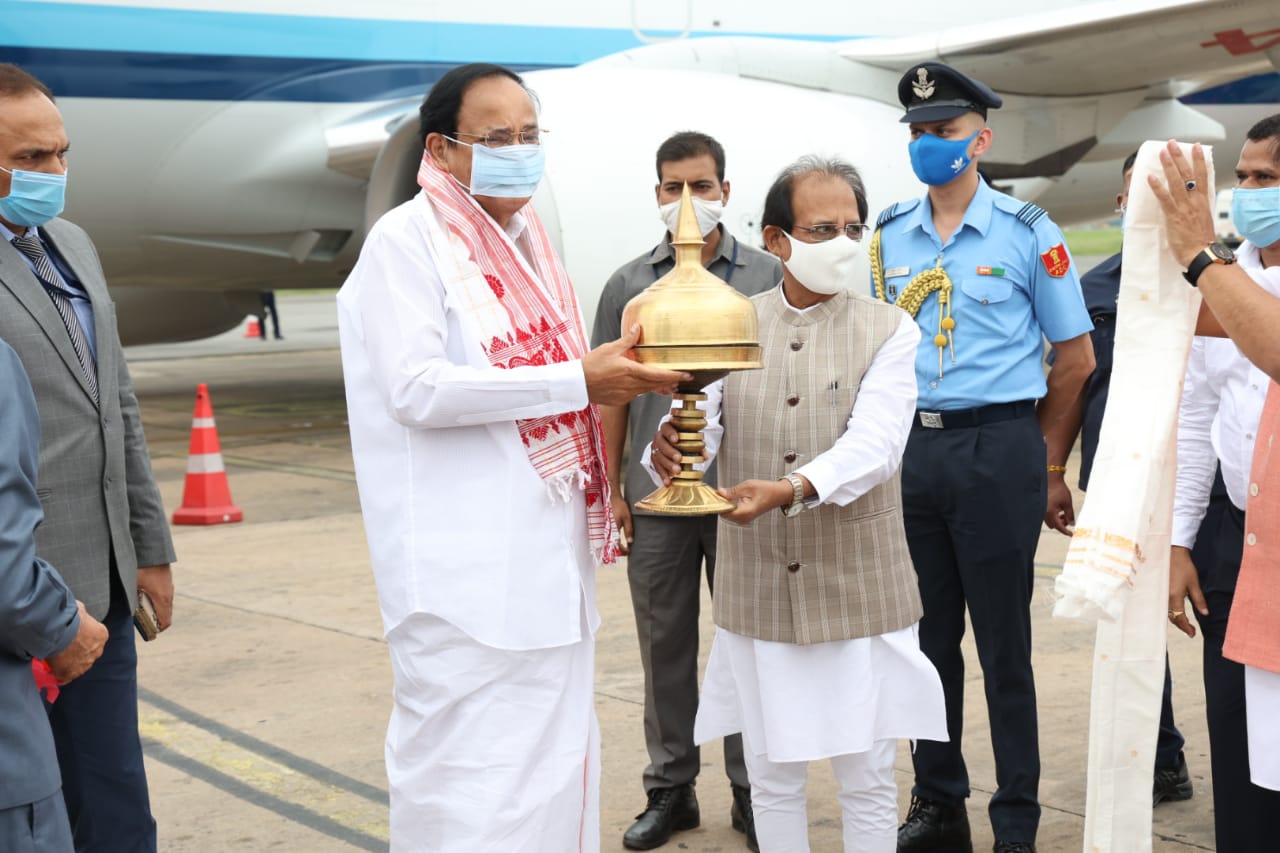 Warm welcome to Vice President Venkaiah Naidu at Guwahati airport