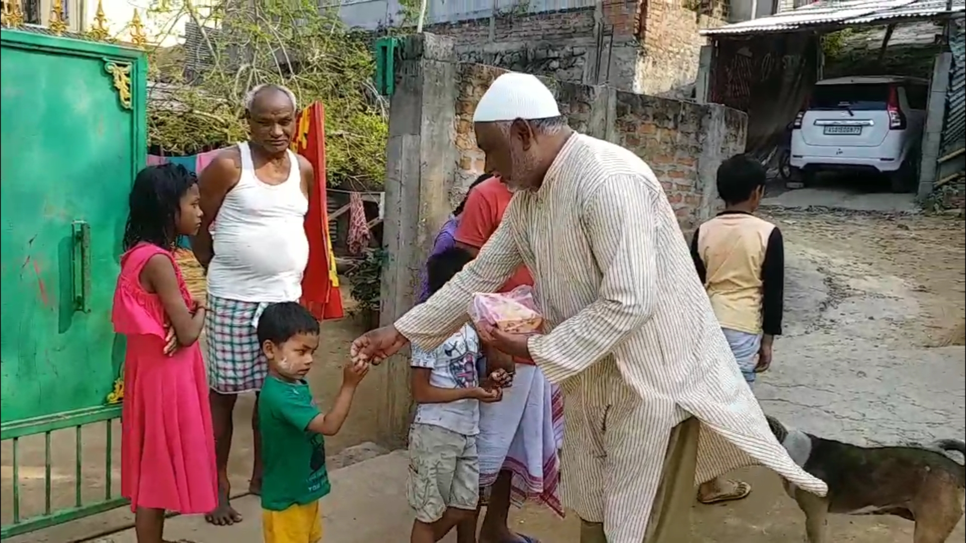 muslim people contribute sweet in the ocassion of holi guwahati