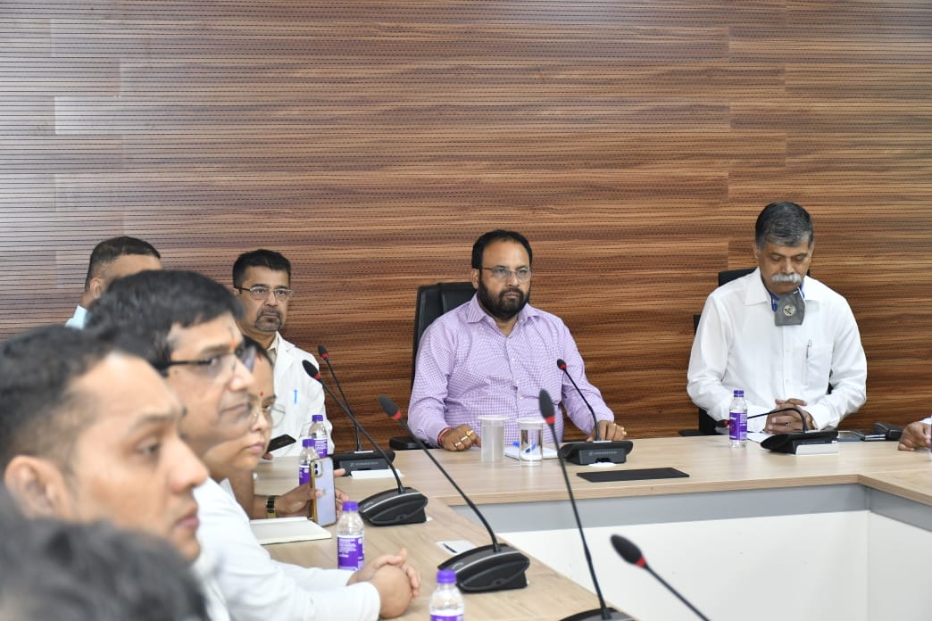 patient-crowd-on-first-day-of-guwahati-cn-center