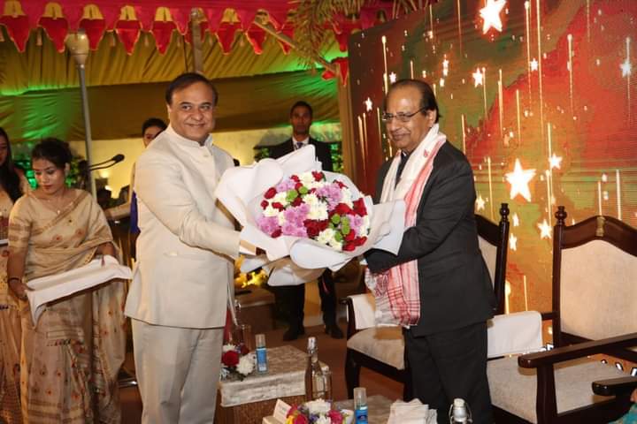 Professor Jagdish Mukhi returns home after completing tenure as Governor