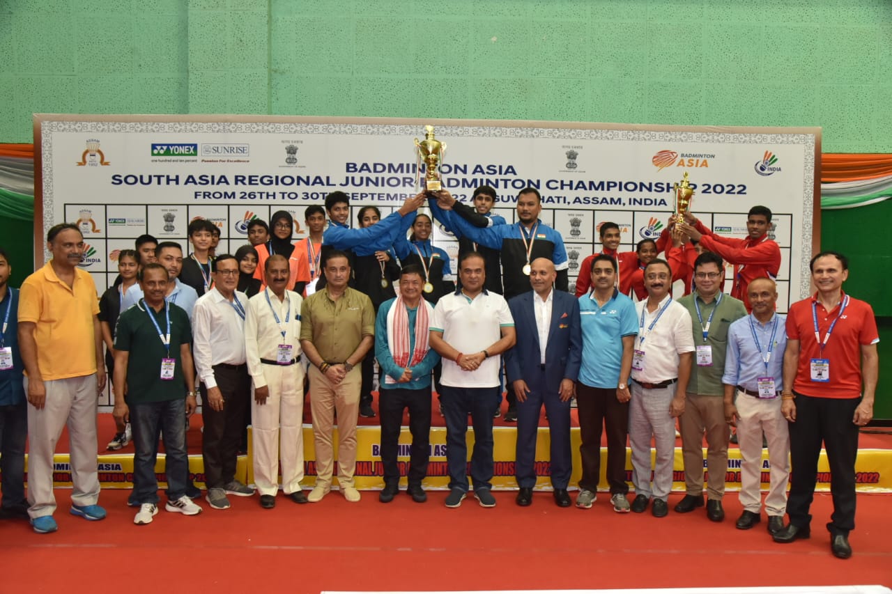 cm at closing ceremony of badminton competition