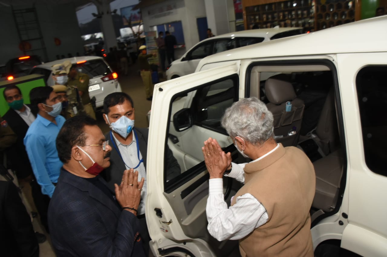 as_ghy_04_japan_ambassador_and_external_affairs_minister_reached_assam_7206058