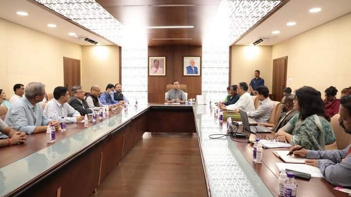 CM met with representatives of various organizations involved in tea sector