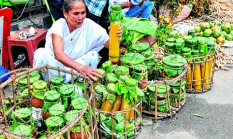 থলুৱা পিঠা-পনা, গামোচাৰে ভৰি পৰিছে মহানগৰ