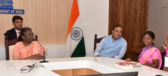 Rukmini Kisan Barkatki meet president of india