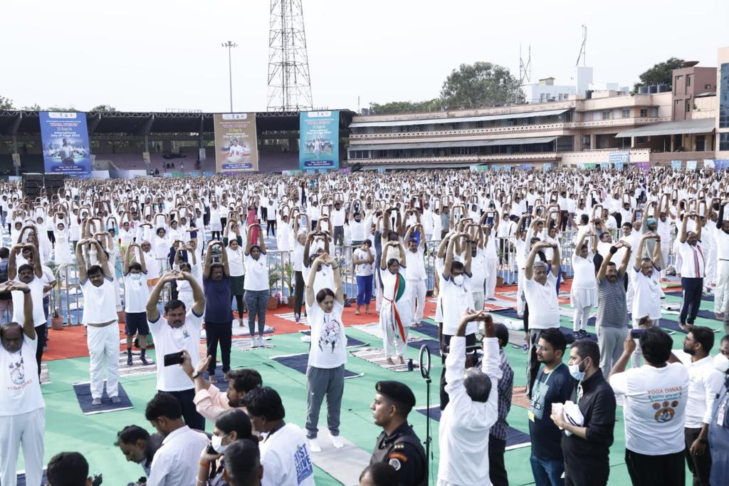 Sarbananda Sonowal at yoga festival in Hyderabad