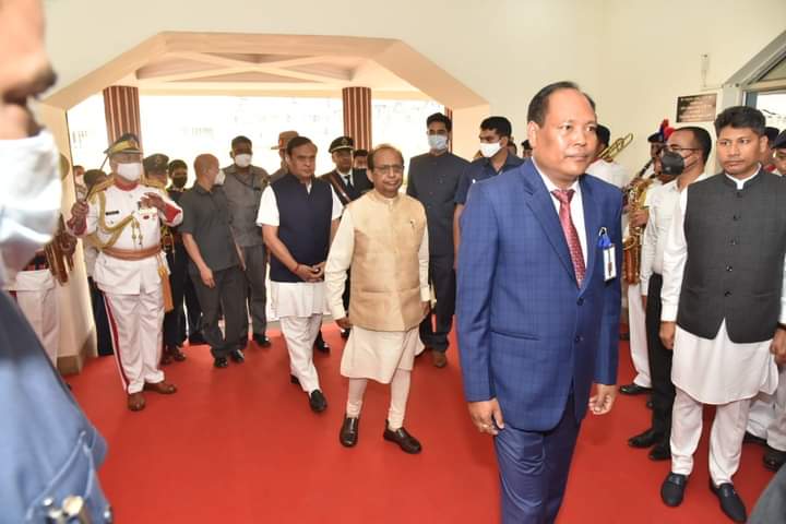 MLAs carried to the assembly by golf cart