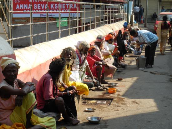 City administration provides safe shelter to those sheltered on foot