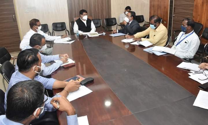 Agricultural minister Atul Bora meets NABARD general secretary and top officials