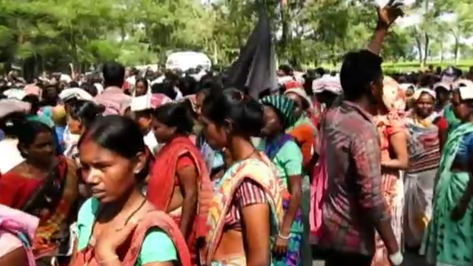 Road blockade at 37 national highway