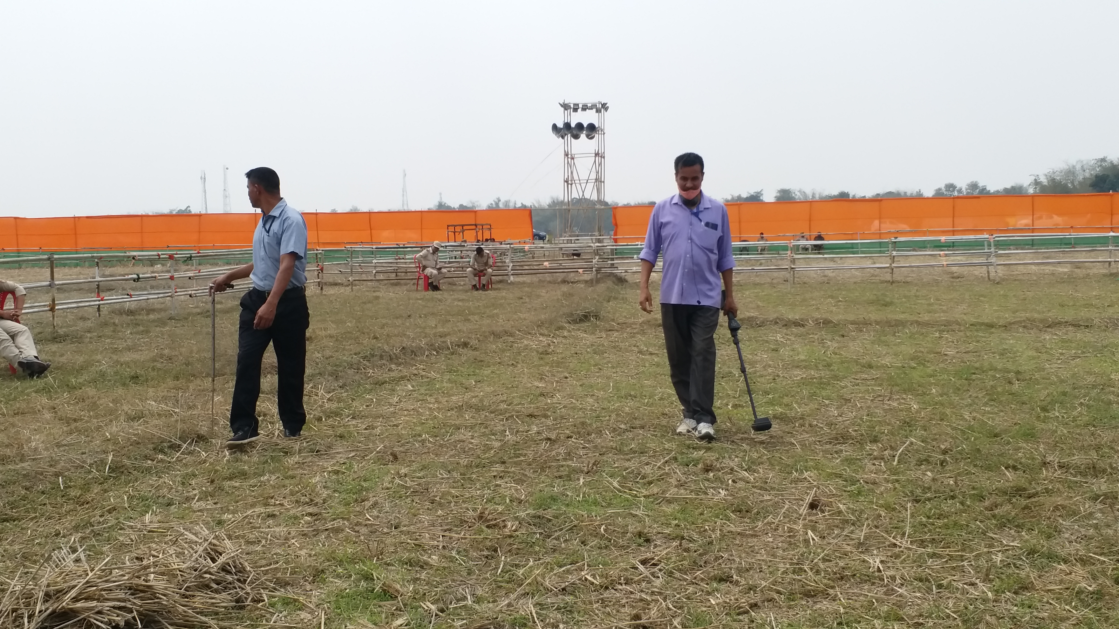 প্ৰধানমন্ত্ৰীৰ আগমনক লৈ তৎপৰ গোলাঘাট জিলা প্ৰশাসন