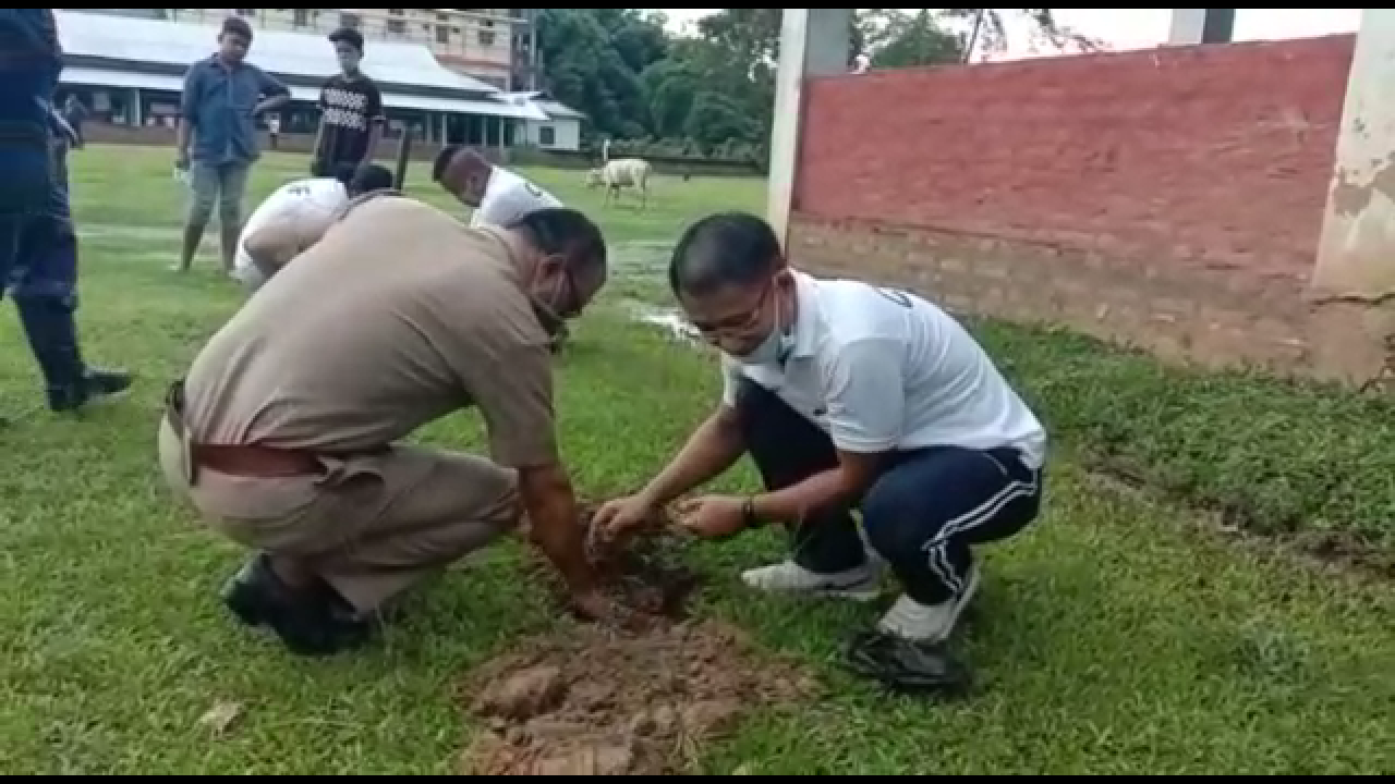 cisf  numaligrah  celebrations forest mahutsav  50 thusands tree plantataion plan all over northeast