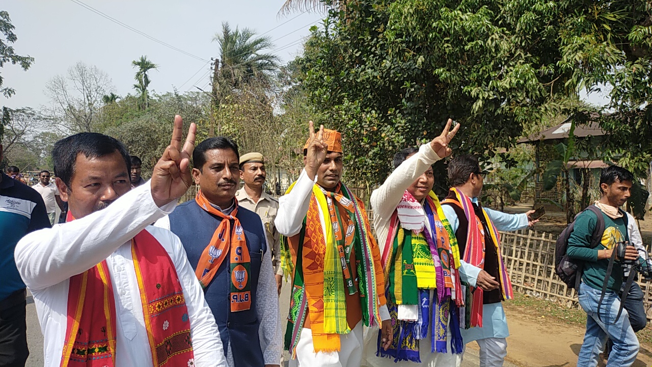 দুধনৈ সমষ্টিৰ বিজেপি প্ৰাৰ্থী শ্যামজিত ৰাভাৰ মনোনয়ন দাখিল