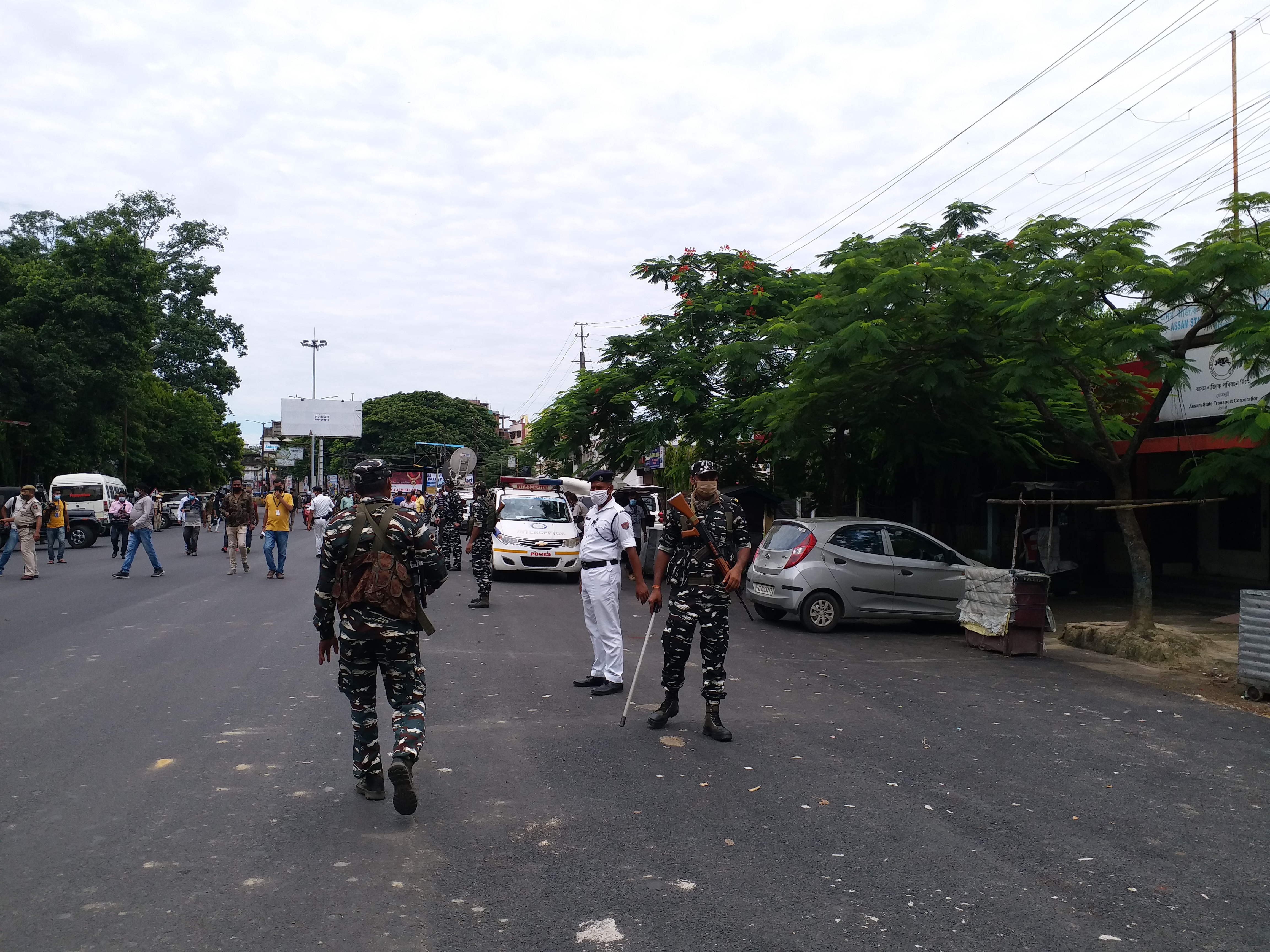 ভয়াৱহ গণসংক্ৰণৰ বাবেই অৰ্ধ সামৰিক বাহিনীৰ হাতত যোৰহাট