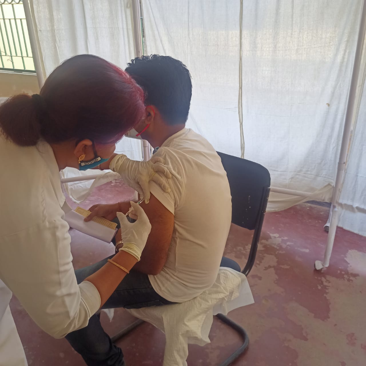 covid vaccine for journalist