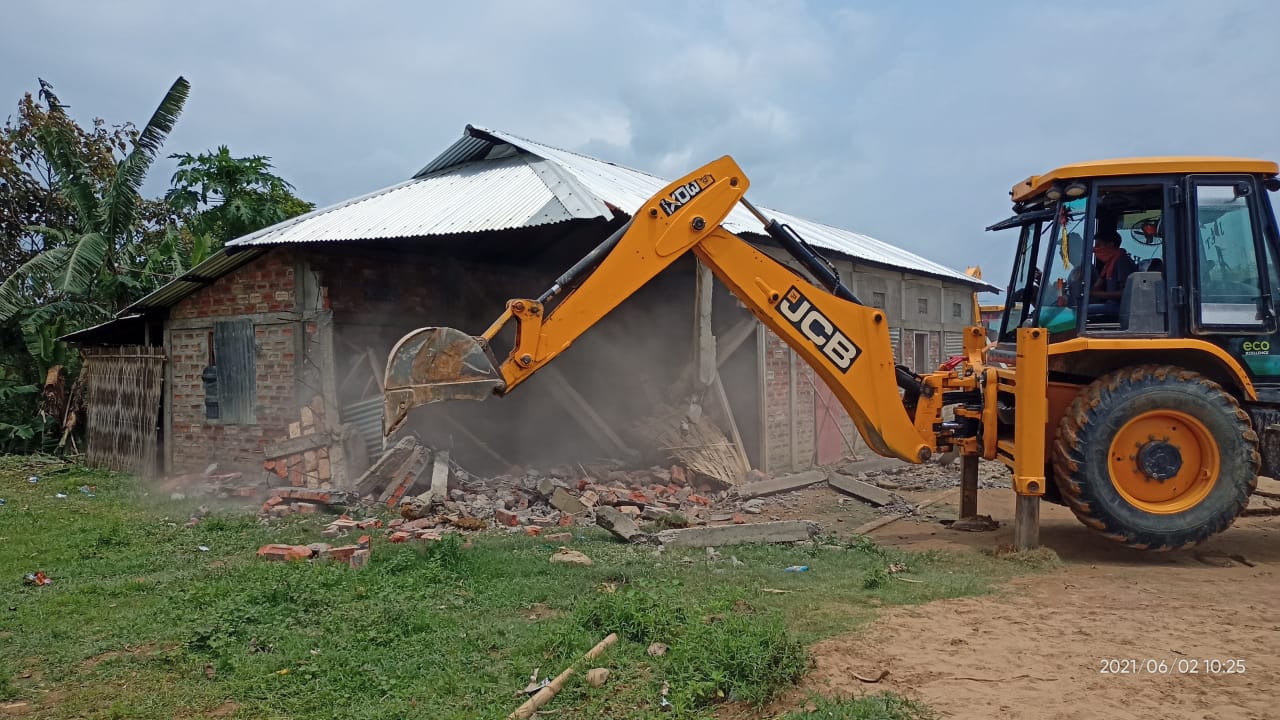 FOREST DEPERTMENT EVICTION DRIVE IN KARIMGANJ