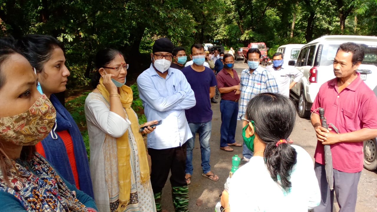 Minister  Pijush Hazarika Visited the flood affected areas of Marigaon