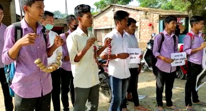 aasu protested at morigaon