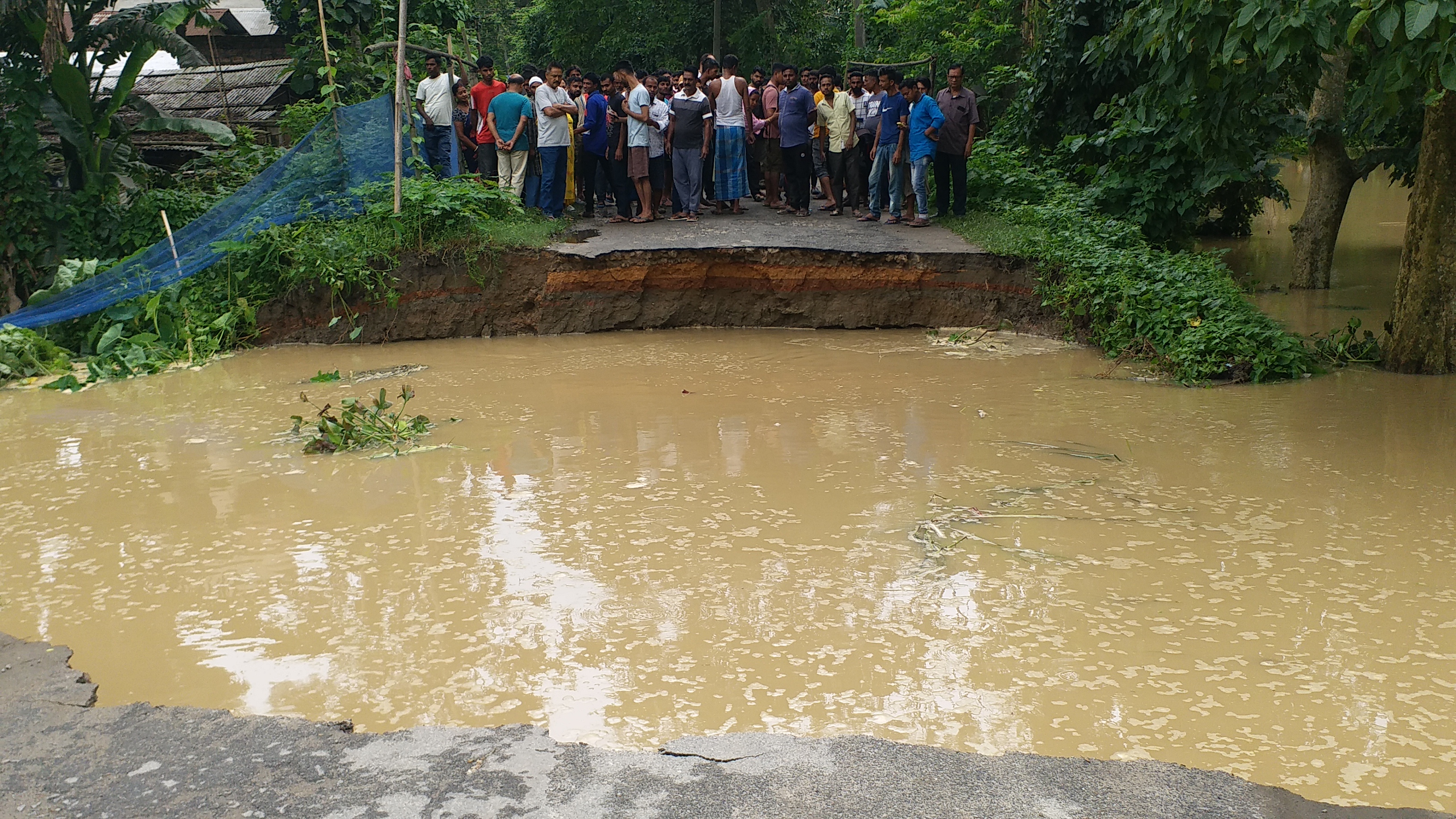 Assam flood situation remains grim  death toll reaches 14  assam flood  assam flood latest updation  അസം പ്രളയം  അസം വെള്ളപ്പൊക്കം