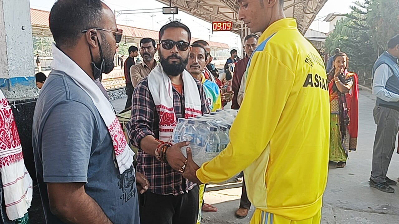 ৰাষ্ট্ৰীয় টং-ইল -মুডো মাৰ্চিয়েল আৰ্টছ প্ৰতিযোগিতালৈ ৰাওনা অসমৰ দল