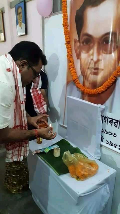 rupak-sharma-mla-pays-homage-to-rupakonwar-on-his-birthday