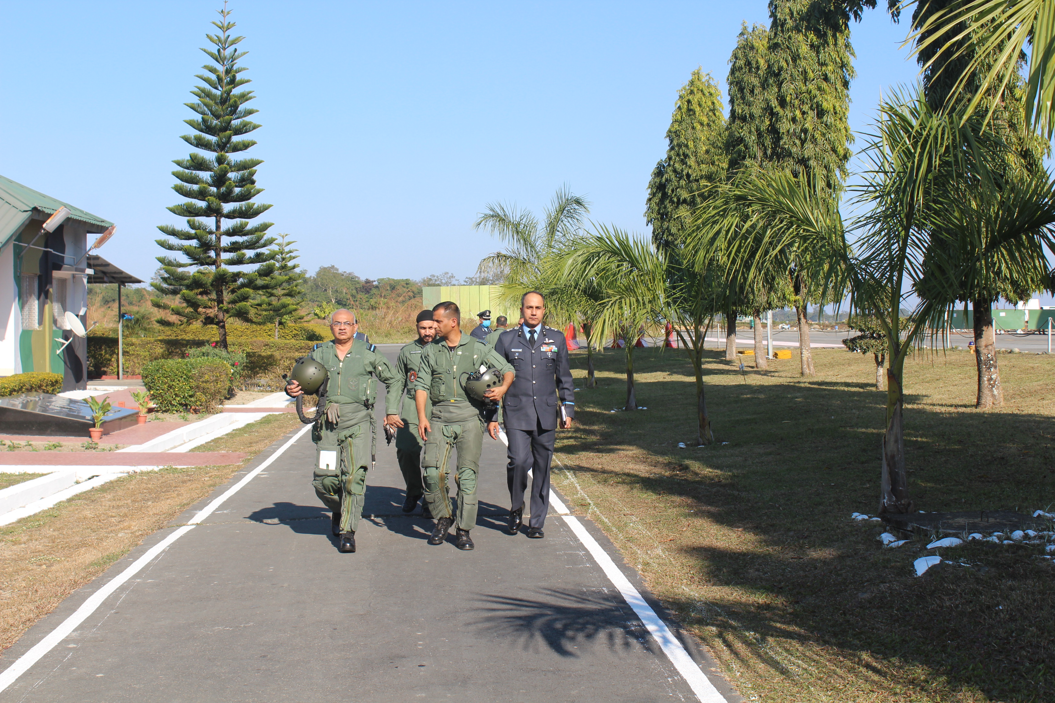 Eastern Air Command chief visits Chabua airbase