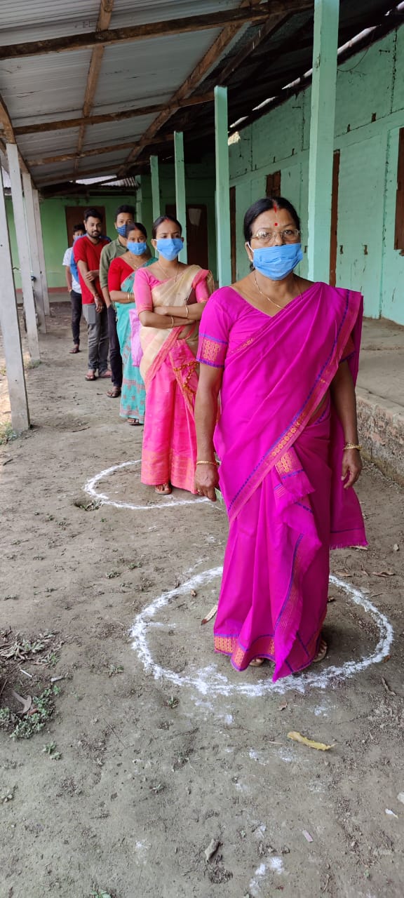 কোন দলে সংখ্যা গৰিষ্ঠতা লাভ কৰিব এই নিৰ্বাচনত !