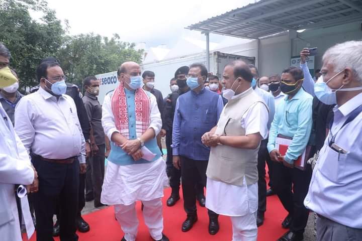 rajnath-singh-inspected-covid-care-hospital-at-sarosojai