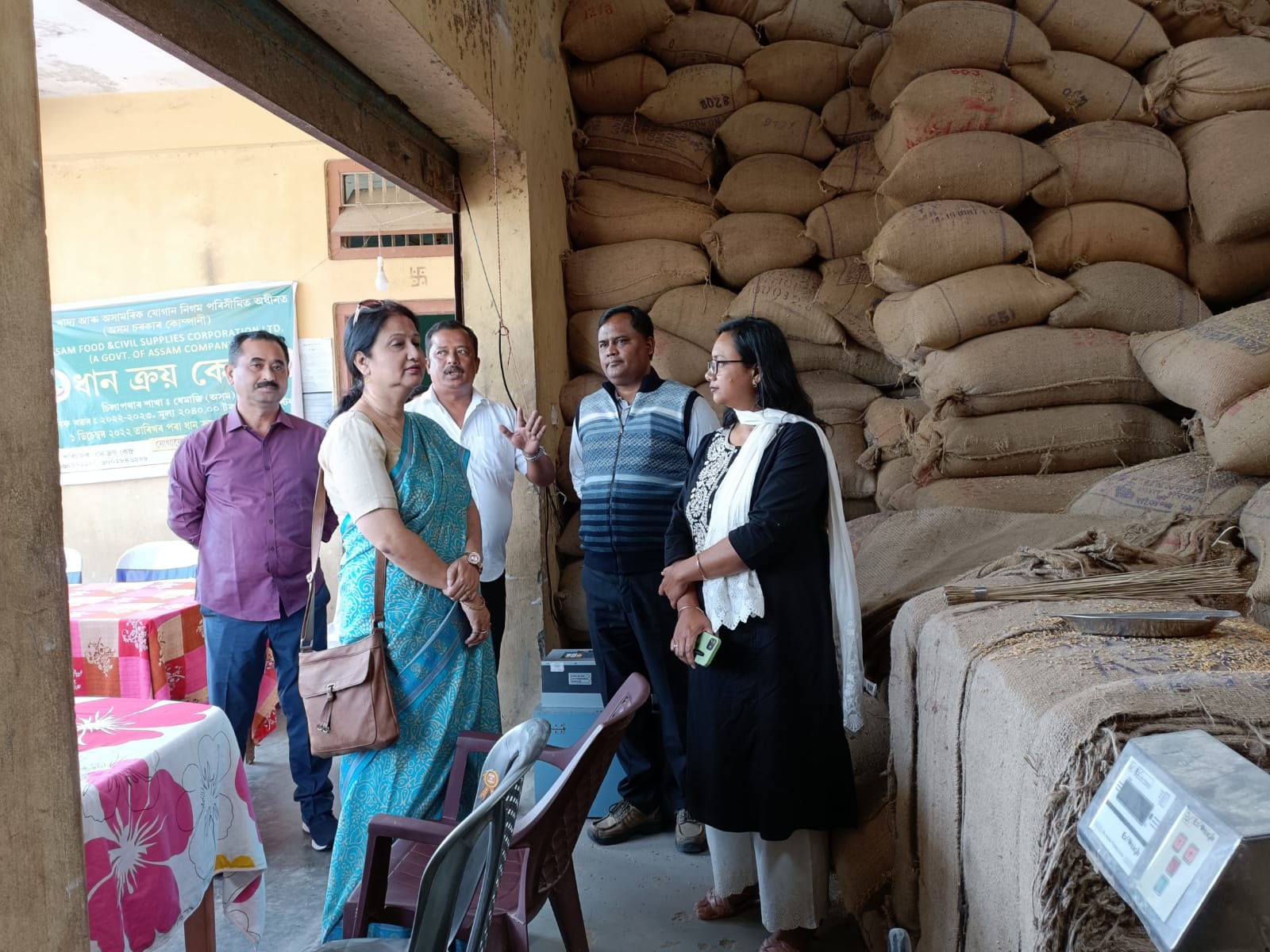 Dhemaji DC visited the paddy procurement centre