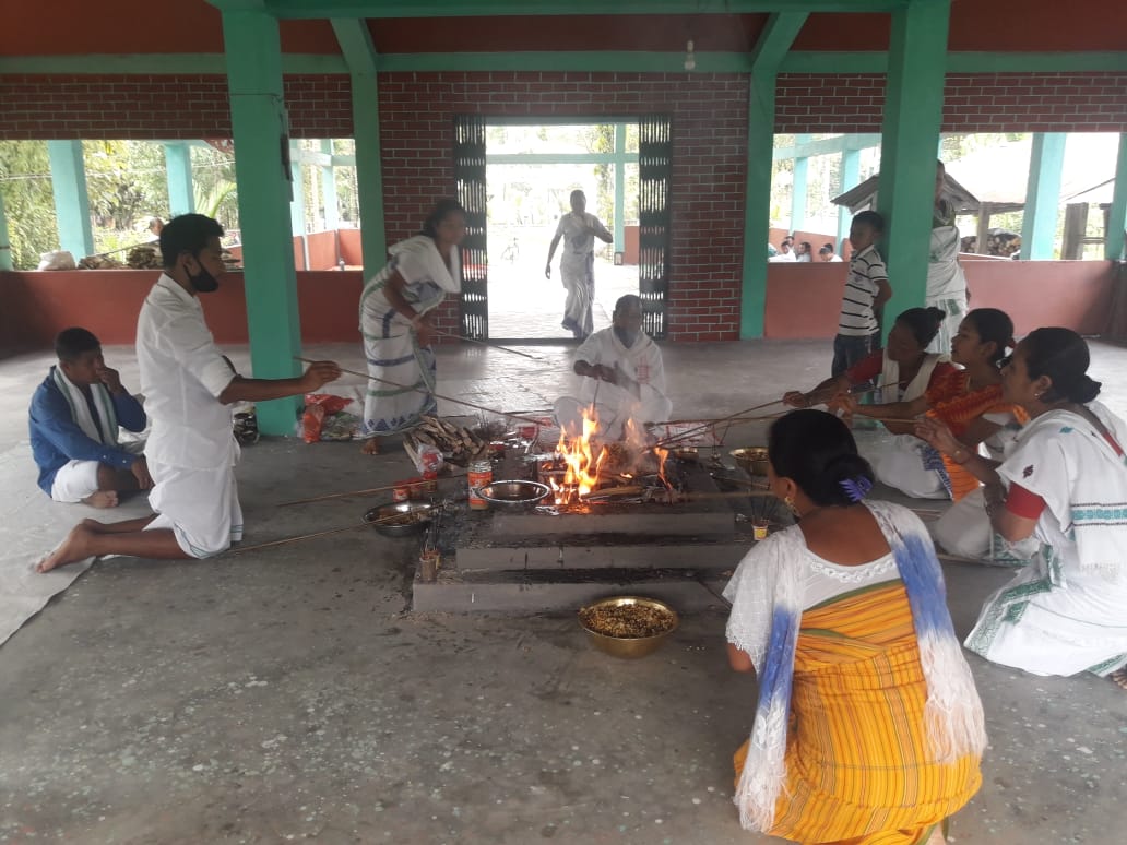 শ্ৰদ্ধাঞ্জলি,যজ্ঞ আহুতিৰে গুৰুদেৱ কালীচৰণ ব্ৰহ্মৰ ৮৪ সংখ্যক মৃত্যুতিথি পালন