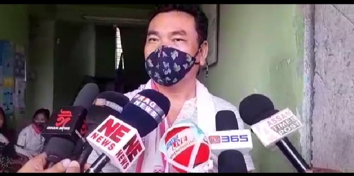 police arrest RTI worker Mohan Rongpi at Diphu