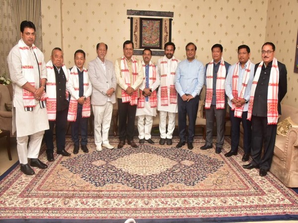 Union Ministers, CMs of North East Region attend dinner hosted by Assam CM