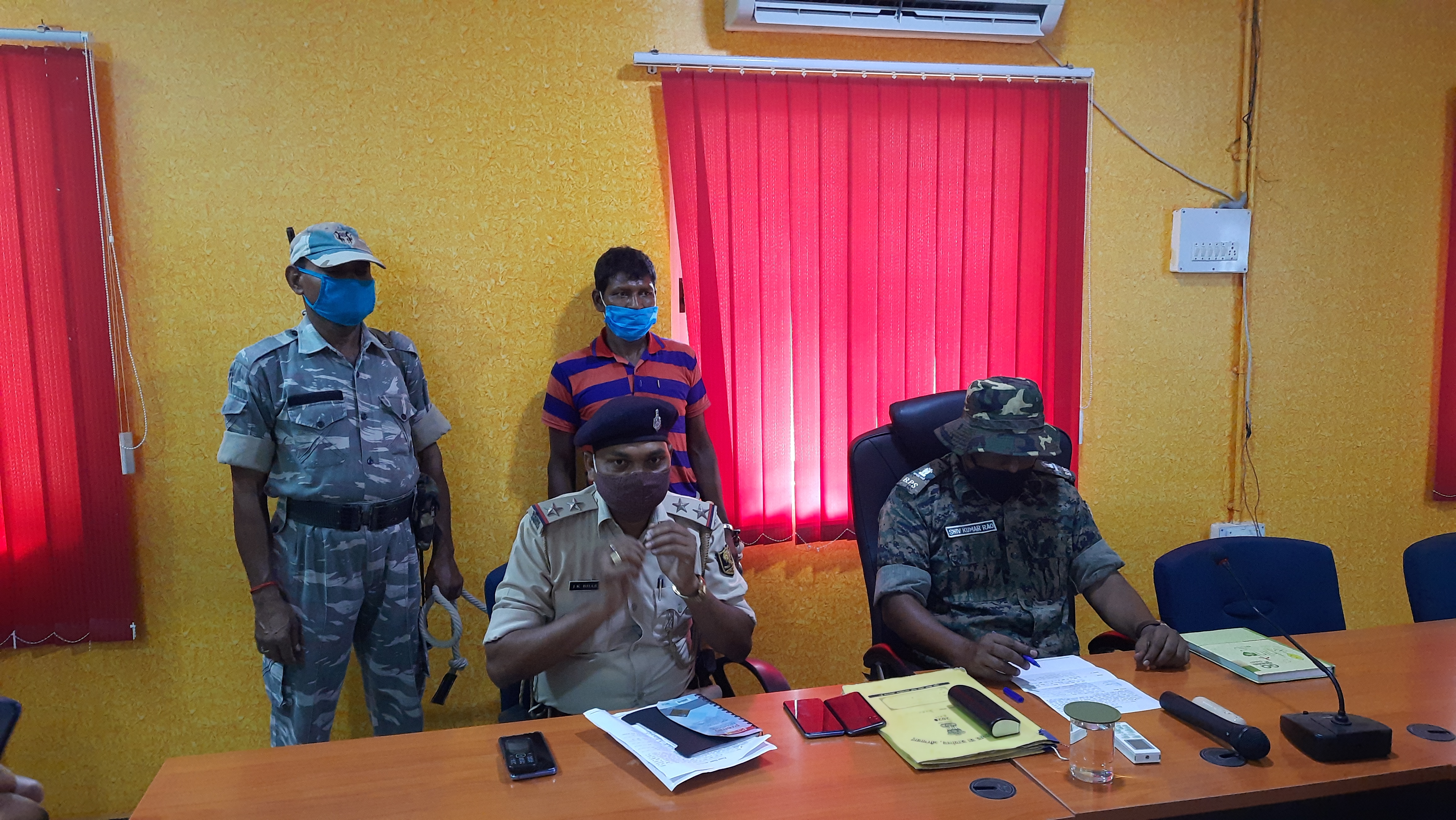 naxal arrested in aurangabad