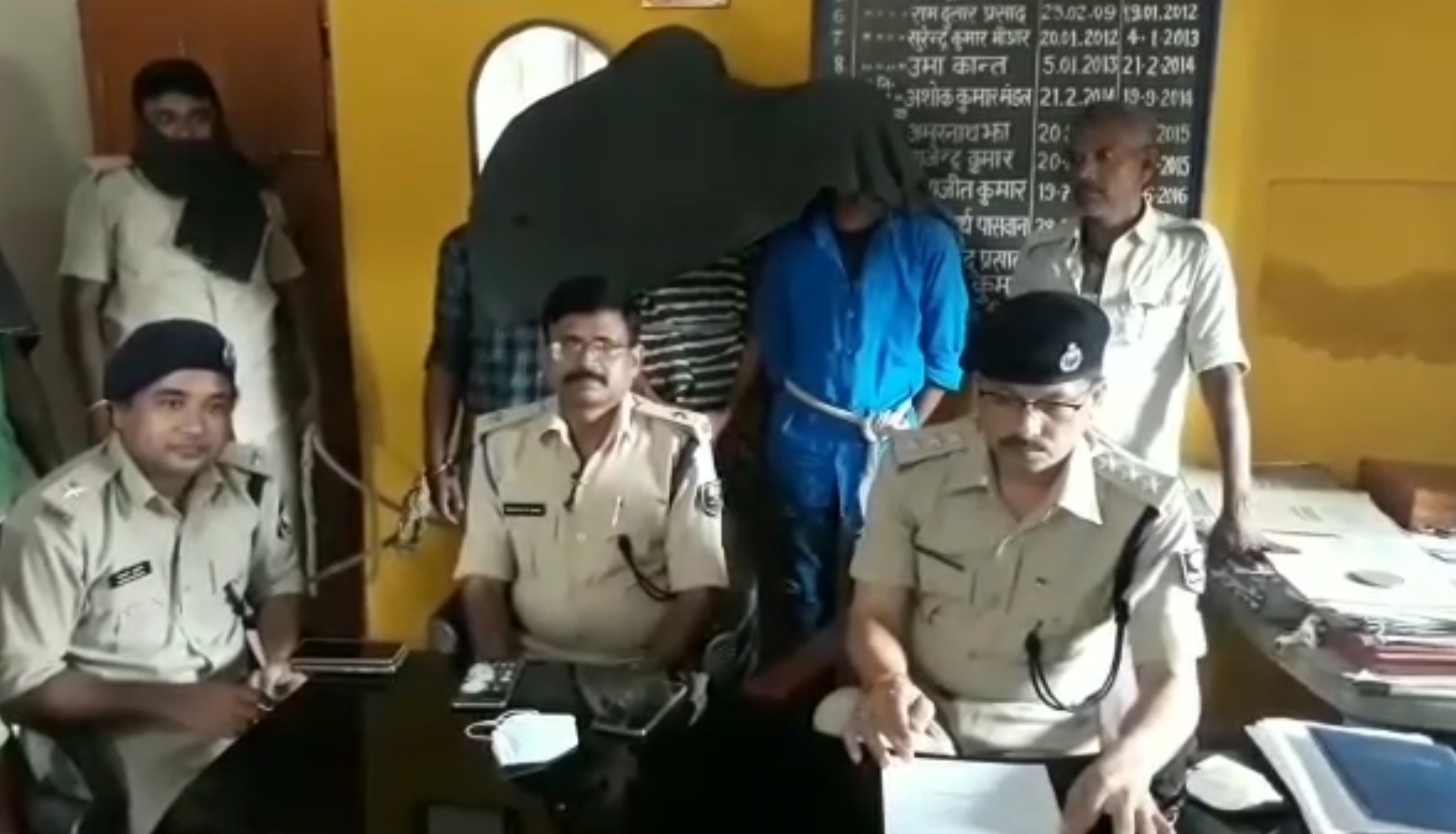 police reveal murder case and three arrested in begusarai