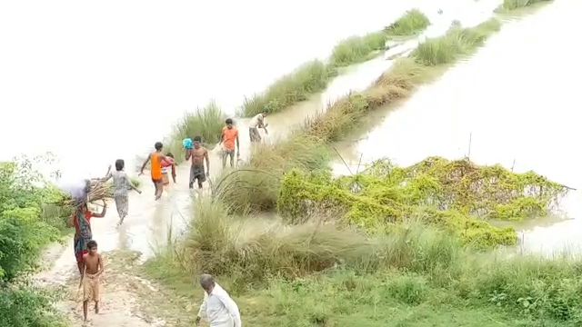 people affected due to flood in darbhanga