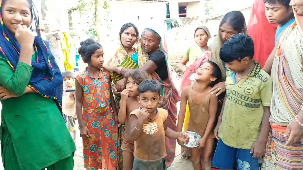 sdrf  helped to flood victims properly in darbhanga