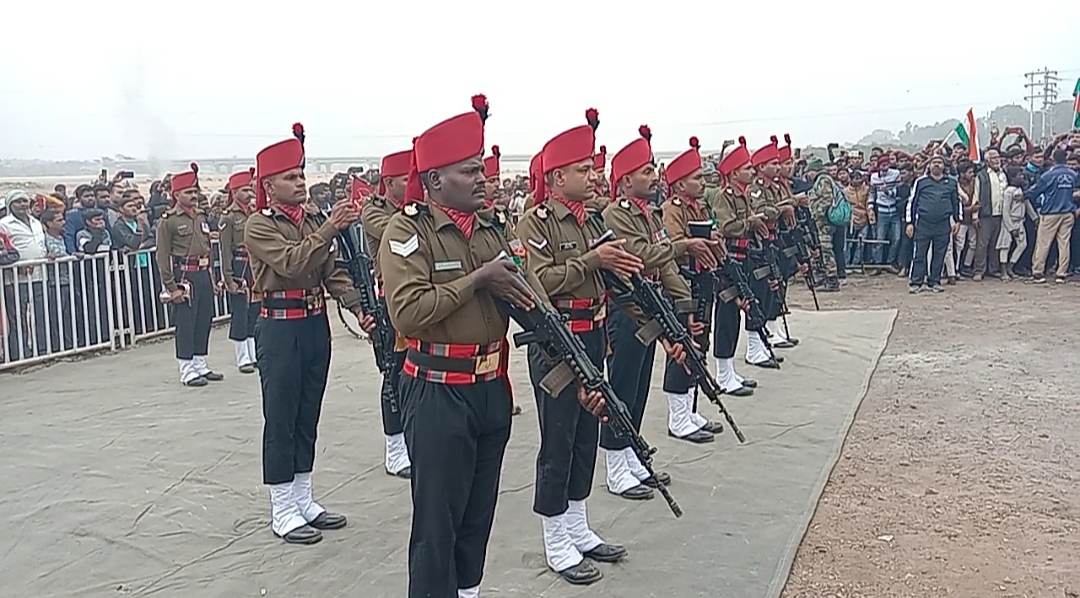 Funeral ceremonies performed in honor of martyred soldier in gaya