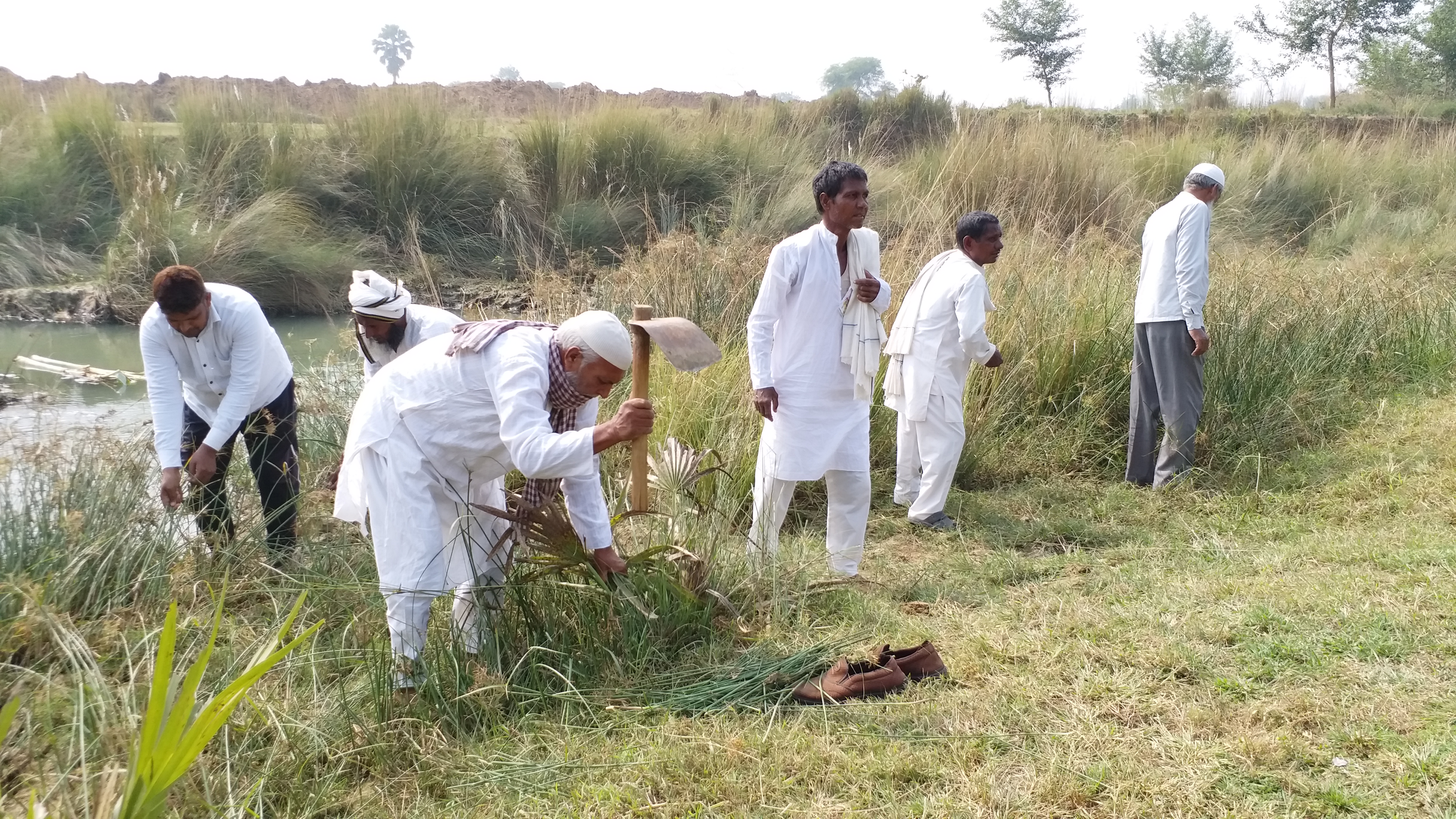 Hindu-Muslim unity is presented on the occasion of the chhath festival