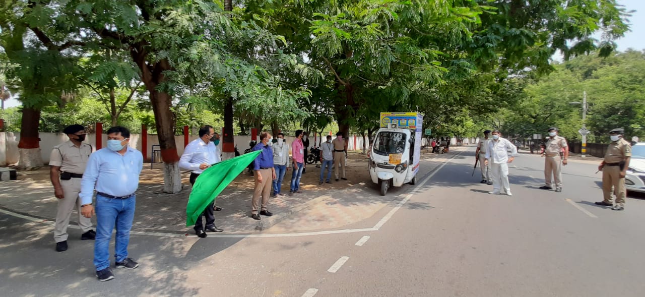 रवाना होने के लिए तैयार रथ