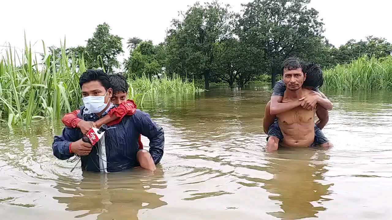  गोपालगंज में बाढ़ से भारी तबाही