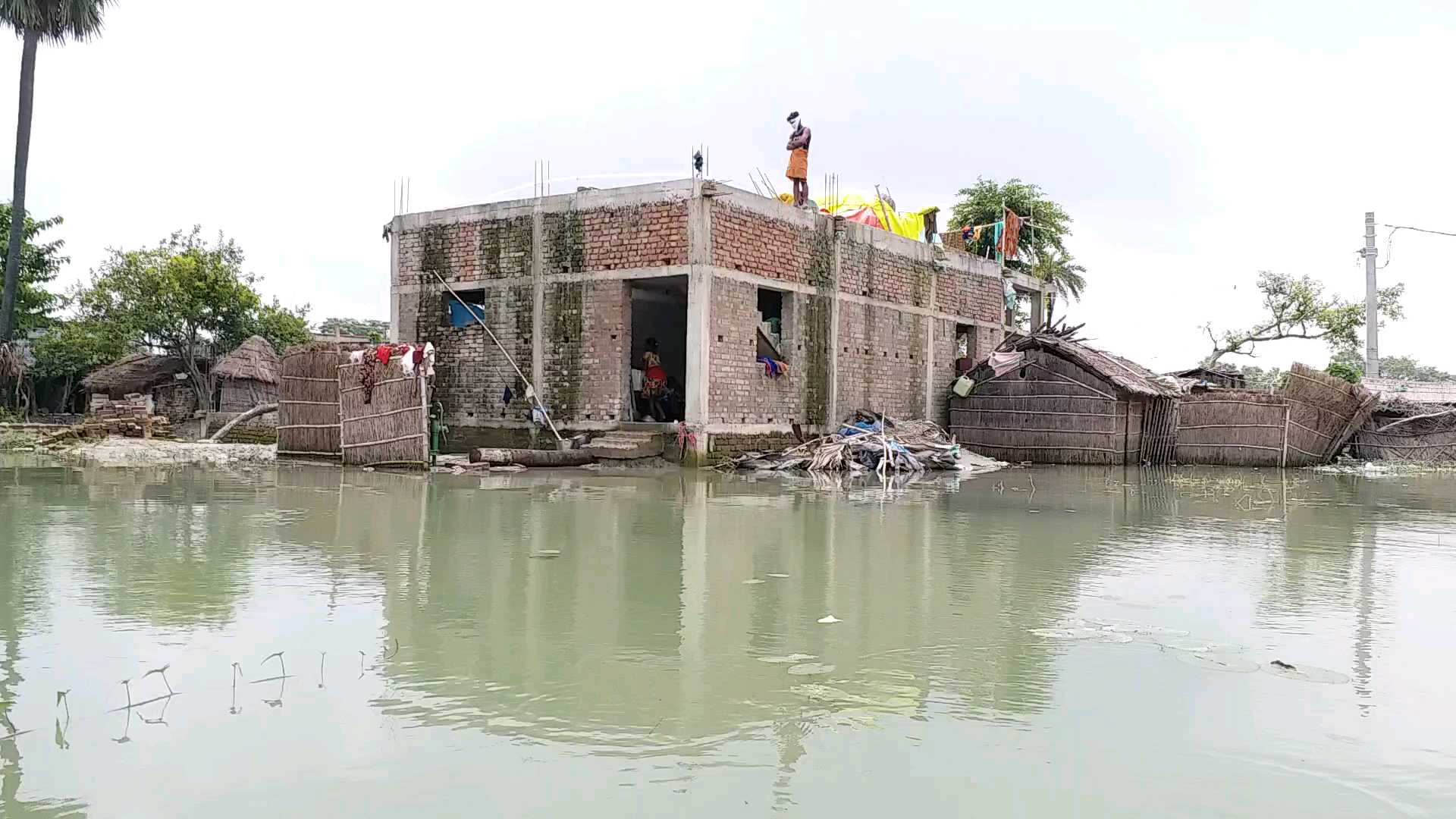 Flood victims are deprived of government assistance in Gopalganj