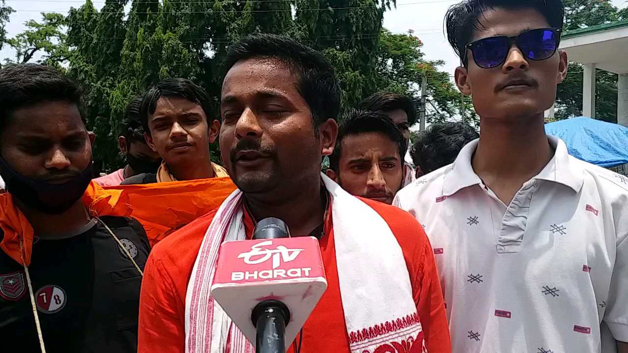 जानकारी देते ABVP के संयोजक शैलेश भारद्वाज