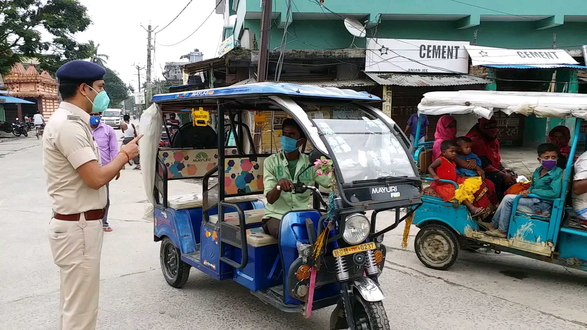 auto rickshaw driver