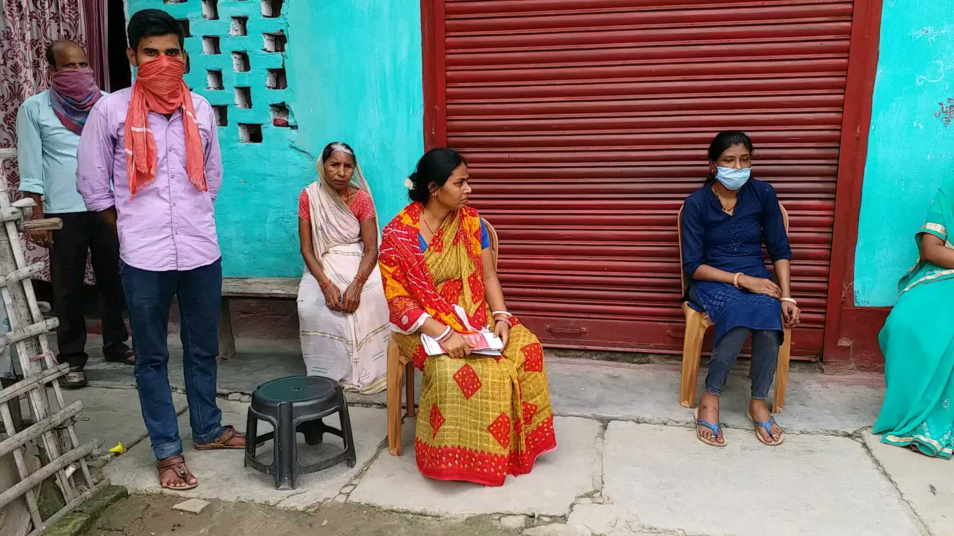 a girl found walking in an unclaimed position in katihar