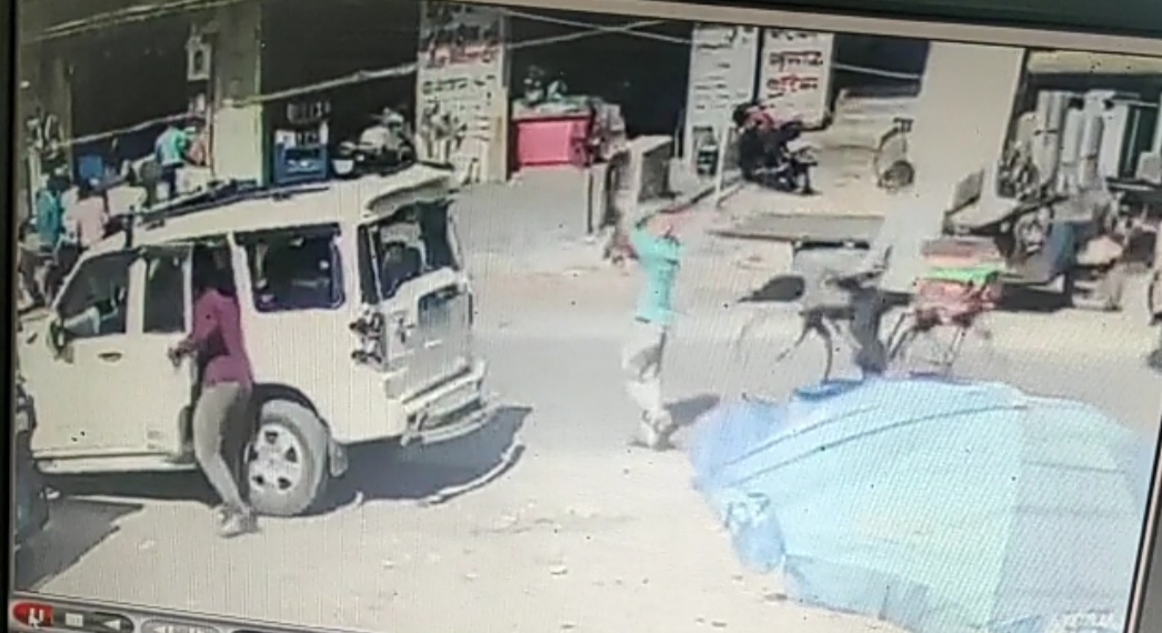 theft from Scorpio in motihar