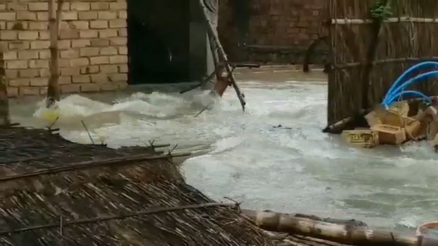 People are in trouble due to floods in Motihari