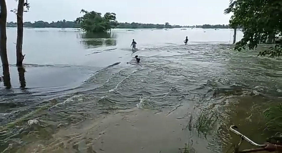 two youths of bike riders drifted along the bike due to sharp edge in motihari