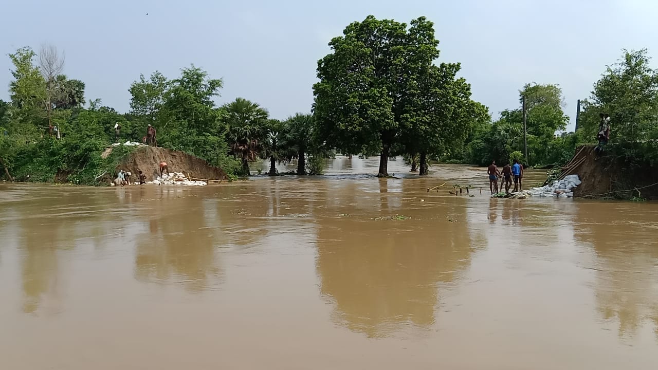 broken embankment of Nalanda