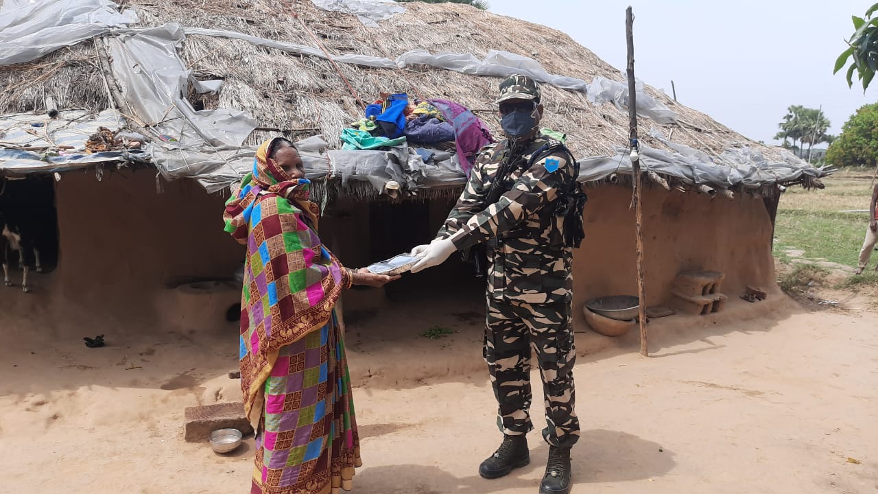 SSB distributed food packets to needy people